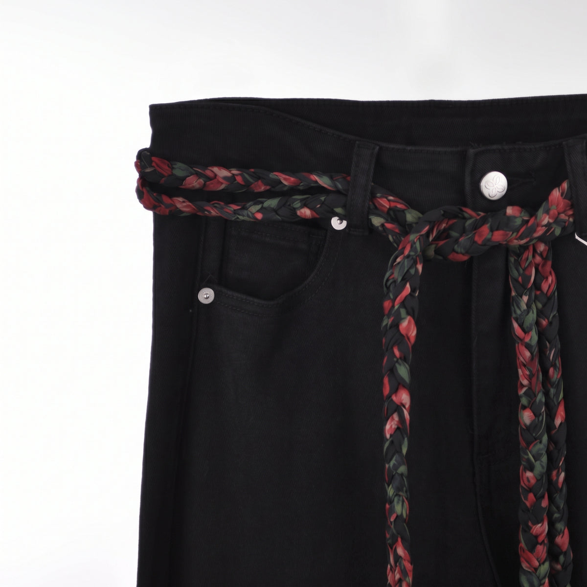 Jeans ricamati a zampa