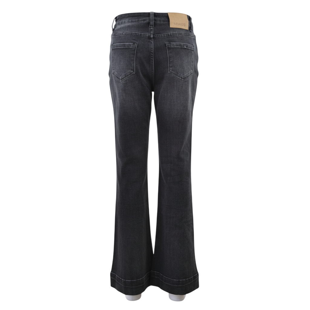 Jeans a trombetta