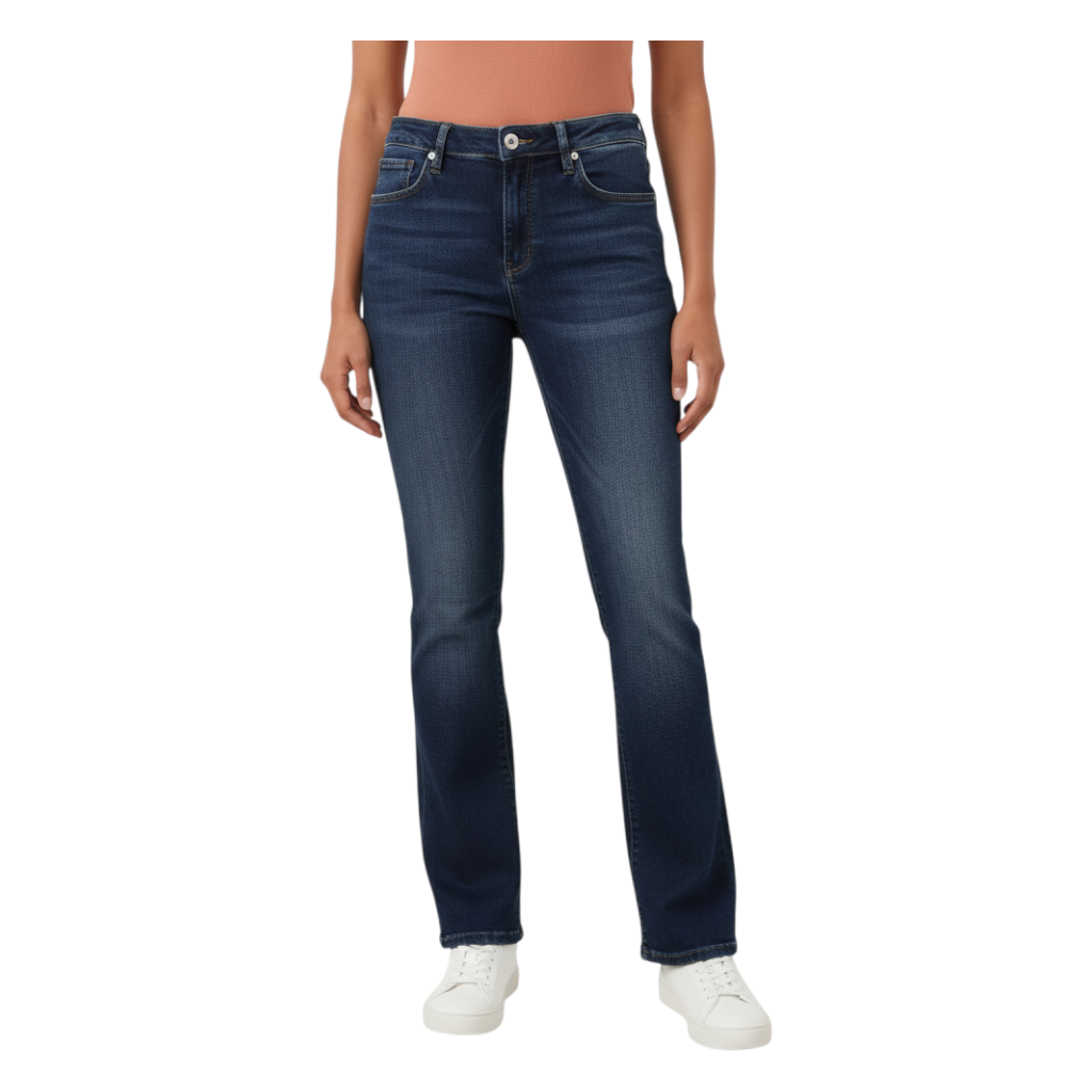 Jeans skinny blu scuro in denim elasticizzato Peg Fashion Store indossati da una modella con scarpe bianche