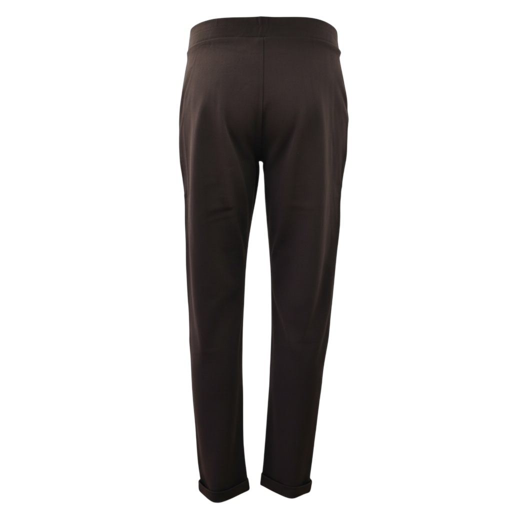 Vista posteriore dei pantaloni dritti spigati marroni di Peg Fashion Store con orlo risvoltato