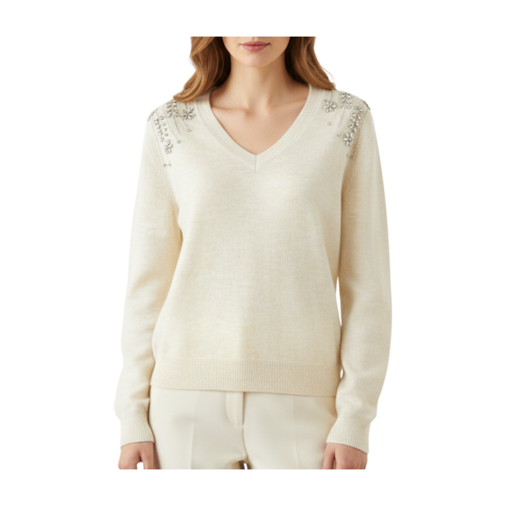 Maglia Peg Fashion Store color crema con scollo a V e dettagli ricamati gioiello sulle spalle
