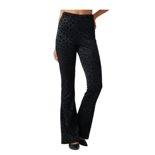Pantaloni palazzo in velluto nero con motivo animalier maculato, firmati Peg Fashion Store, dal taglio ampio.