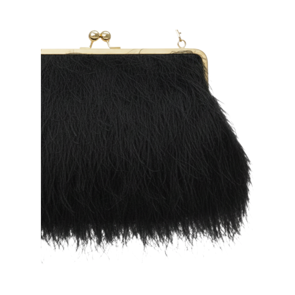 Borsa pochette nera con frange di Peg Fashion Store, chiusura a scatto dorata e design elegante