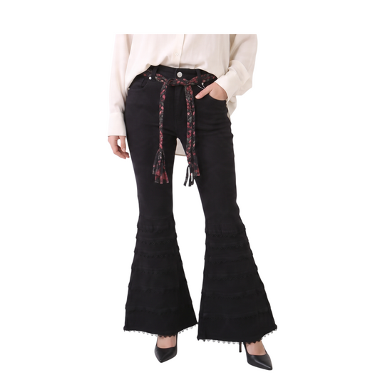 Jeans ricamati a zampa