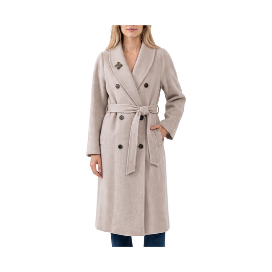 Cappotto con cintura e spilla