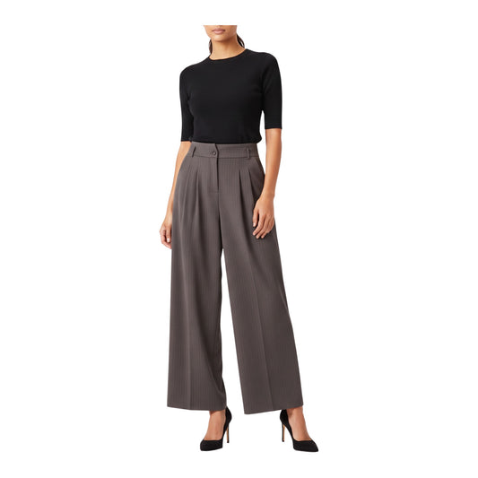 Pantalone largo dettaglio vita