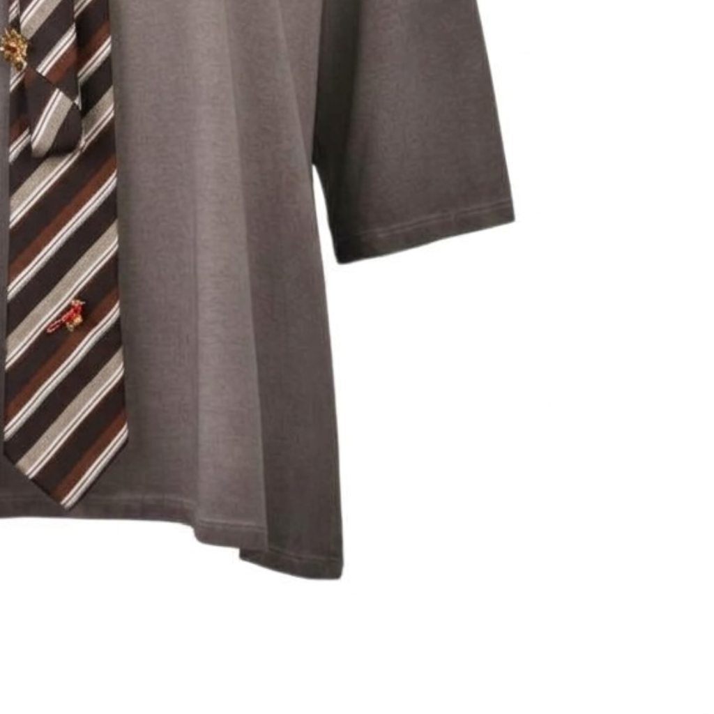 T-shirt con Cravatta e perle