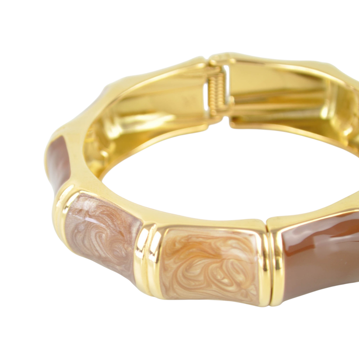 Bracciale rigido Peg Fashion Store dorato con inserti in resina marmorizzata nei toni del marrone e beige