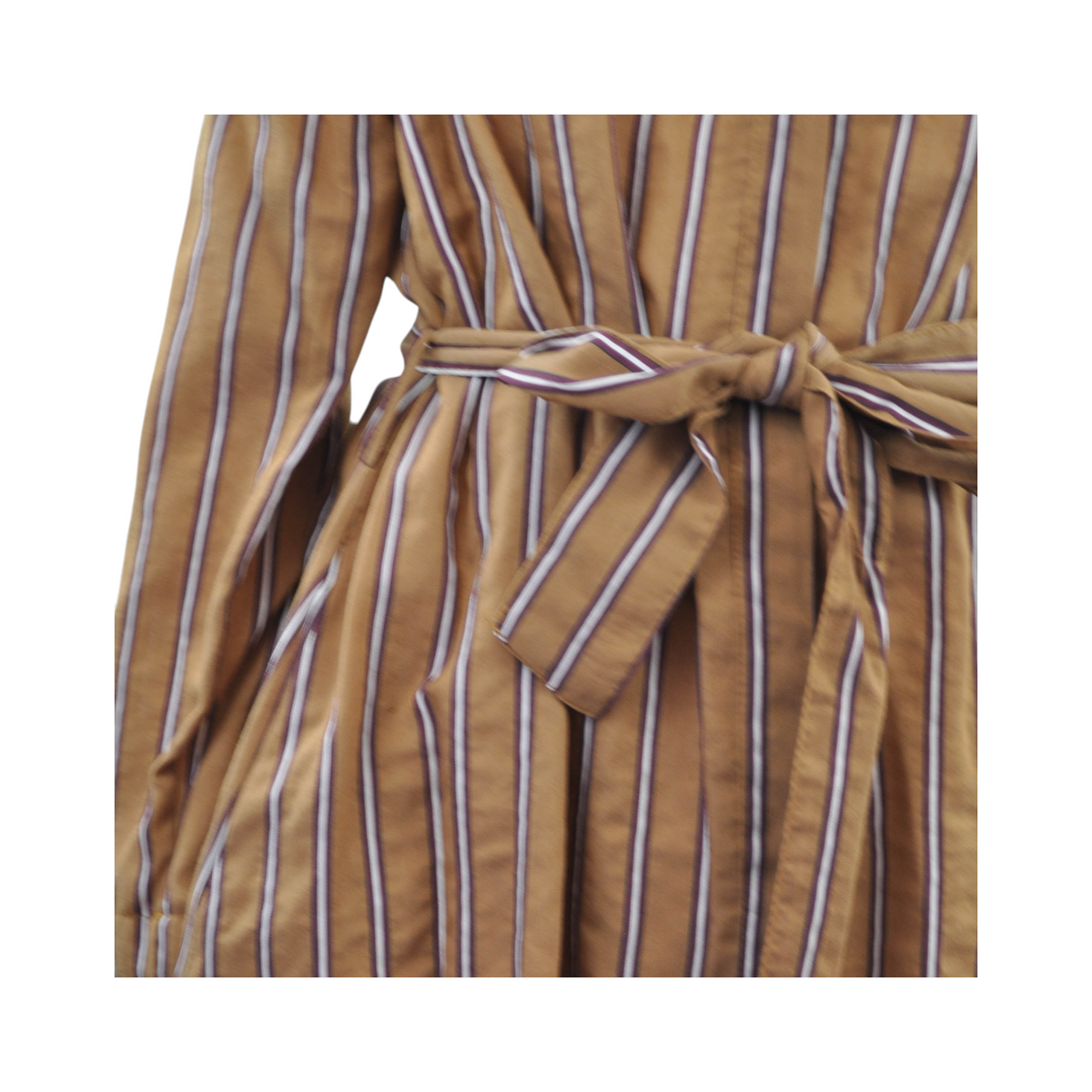 Chemisier Peg Fashion Store a righe marroni e bianche con cintura in vita annodata