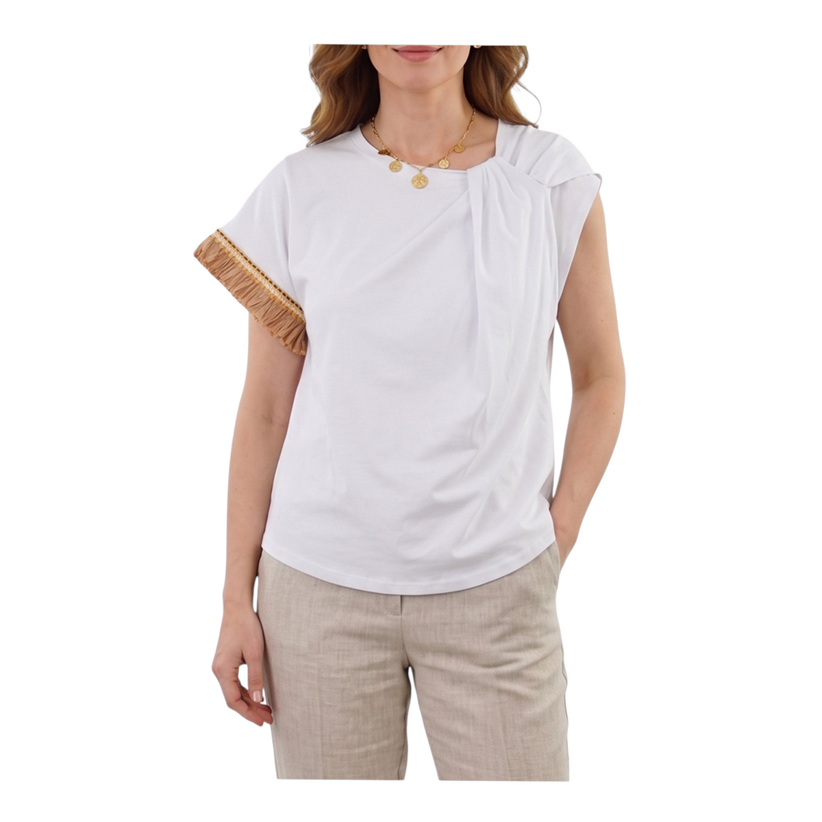 T-shirt bianca Peg Fashion Store con dettaglio a nodo sulla spalla e manica rifinita con frange color corda